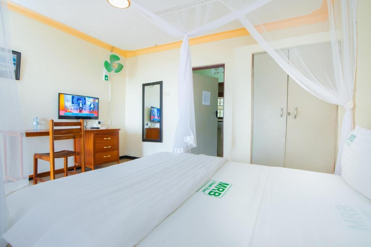 Mirembe Resort Beach Hotel Ssese Kalangala Екстериор снимка