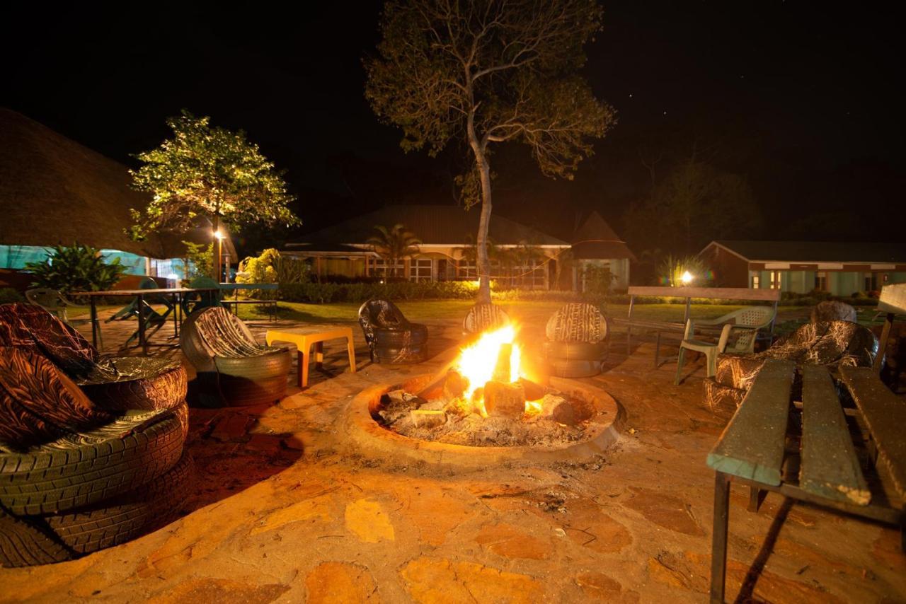 Mirembe Resort Beach Hotel Ssese Kalangala Екстериор снимка