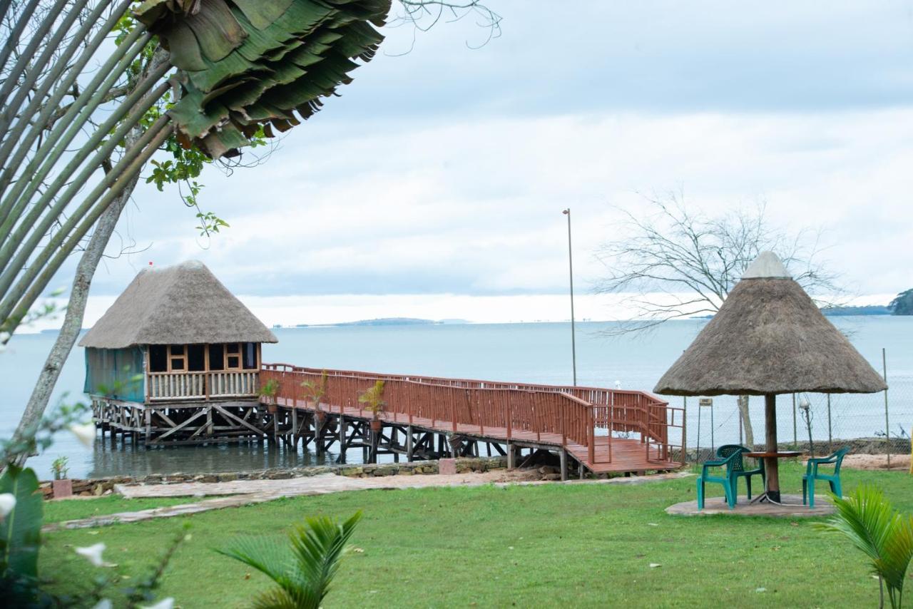 Mirembe Resort Beach Hotel Ssese Kalangala Екстериор снимка